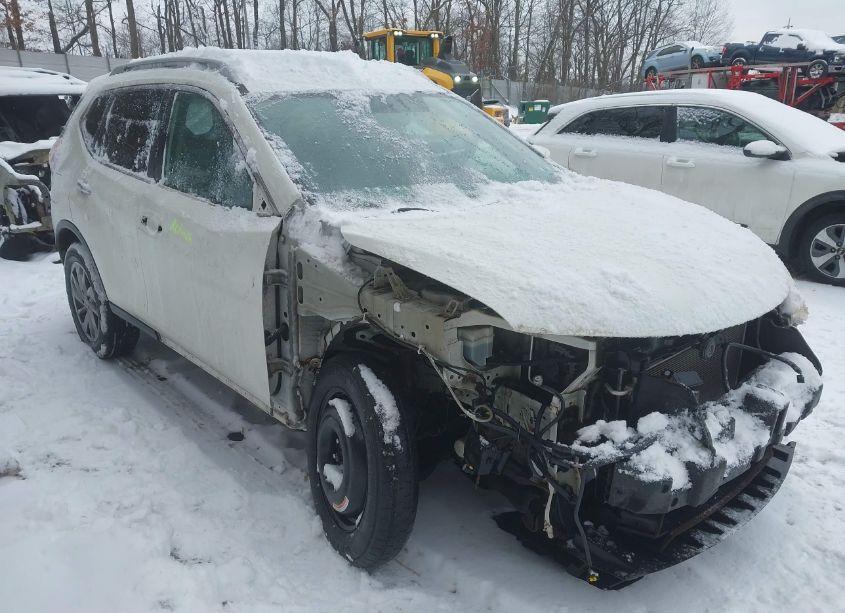 2015 Nissan Rogue SL (VIN 5N1AT2MVXFC776216) main photo