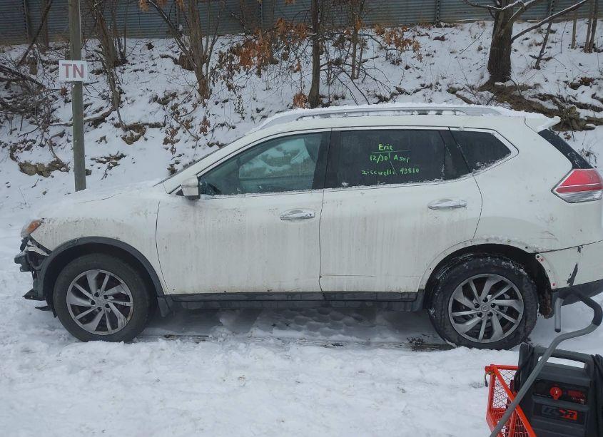Photo 14 of 2015 Nissan Rogue SL (VIN 5N1AT2MVXFC776216)
