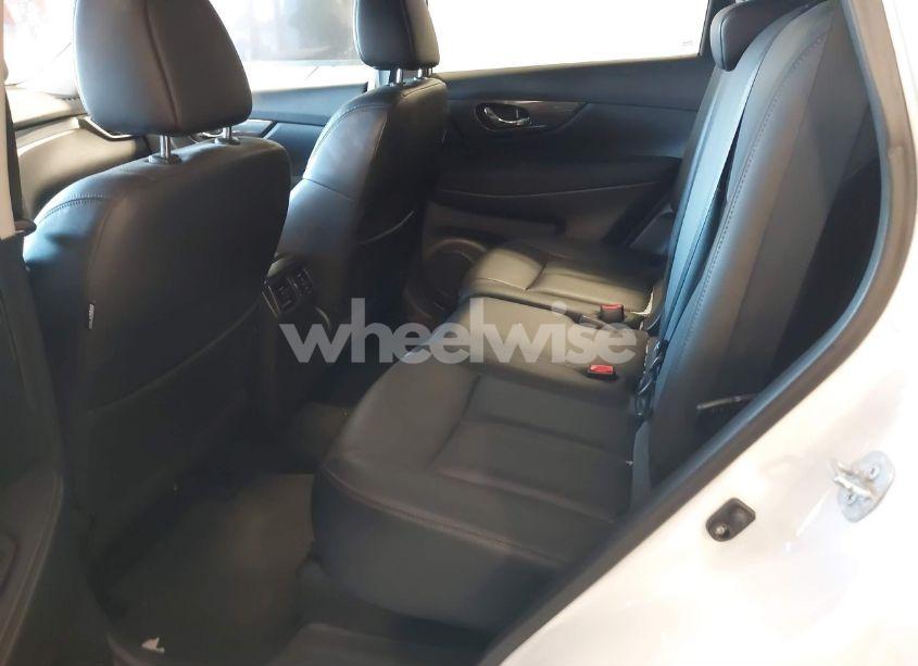 Photo 8 of 2015 Nissan Rogue SL (VIN 5N1AT2MVXFC796854)