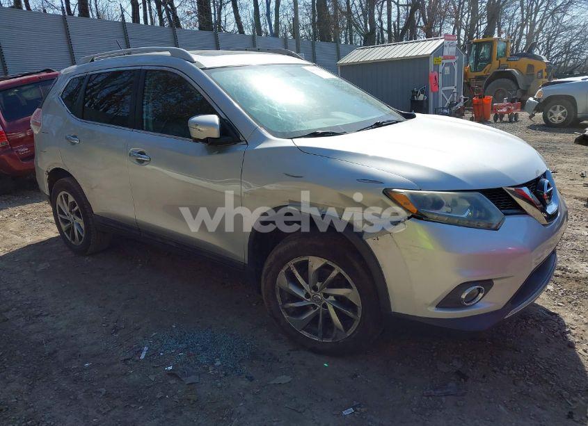 2015 Nissan Rogue SL (VIN 5N1AT2MVXFC820991) main photo