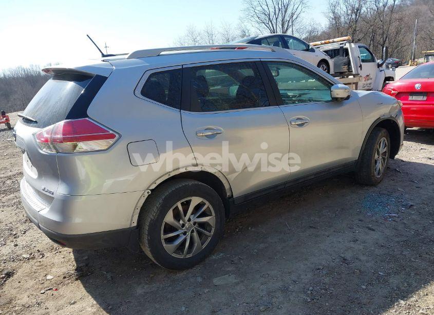 Photo 4 of 2015 Nissan Rogue SL (VIN 5N1AT2MVXFC820991)