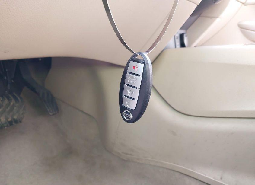 Photo 11 of 2015 Nissan Rogue SV (VIN 5N1AT2MVXFC869804)