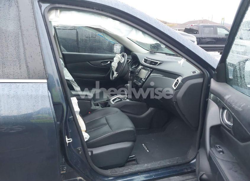 Photo 5 of 2016 Nissan Rogue SL (VIN 5N1AT2MVXGC793521)