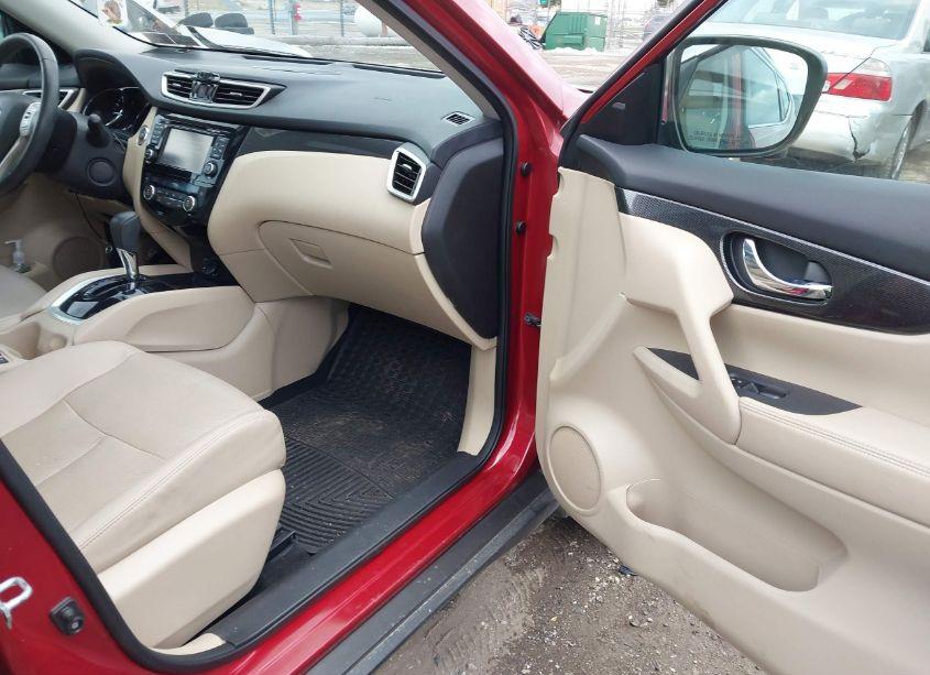 Photo 5 of 2016 Nissan Rogue SL (VIN 5N1AT2MVXGC844404)