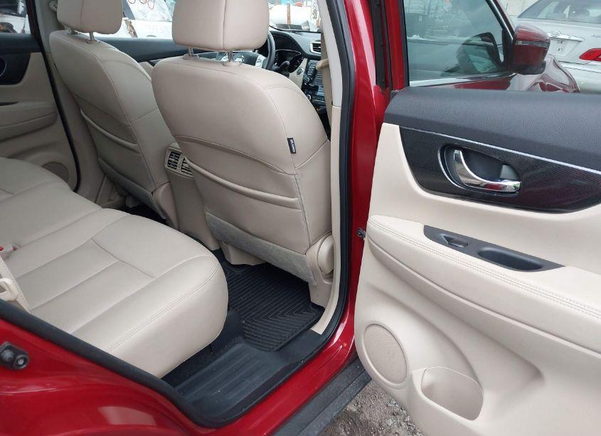 Photo 8 of 2016 Nissan Rogue SL (VIN 5N1AT2MVXGC844404)