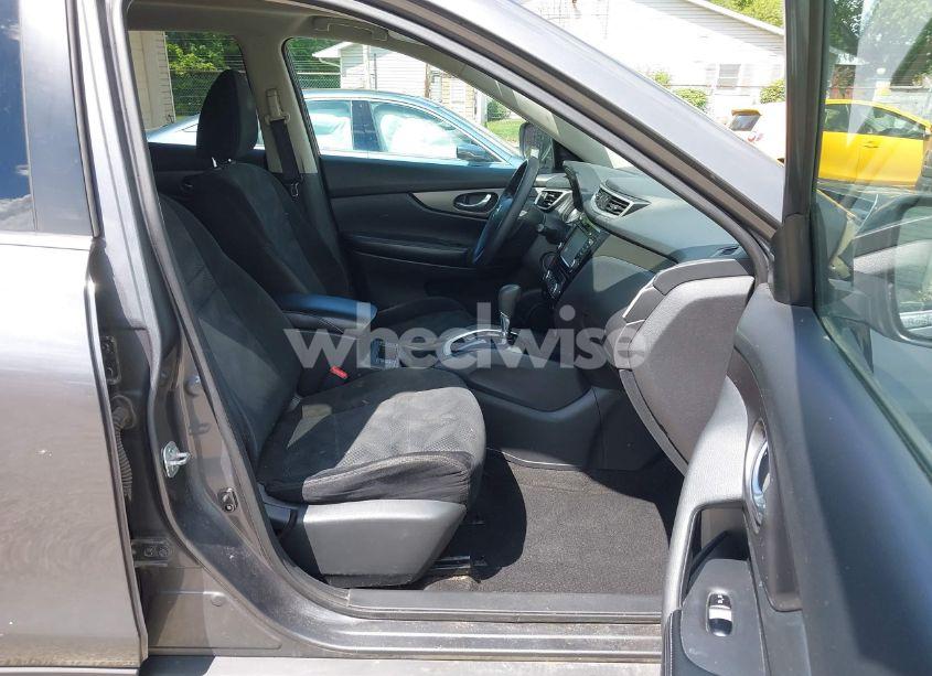 Photo 5 of 2016 Nissan Rogue SV (VIN 5N1AT2MVXGC883302)