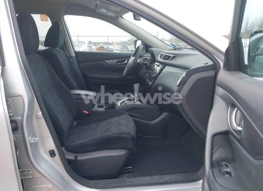 Photo 5 of 2016 Nissan Rogue SV (VIN 5N1AT2MVXGC896051)