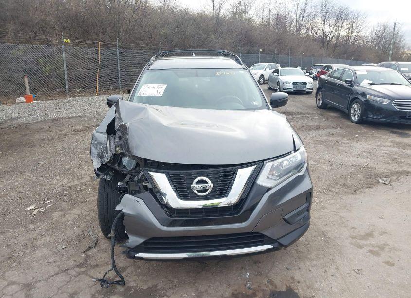 Photo 12 of 2017 Nissan Rogue SV (VIN 5N1AT2MVXHC819634)