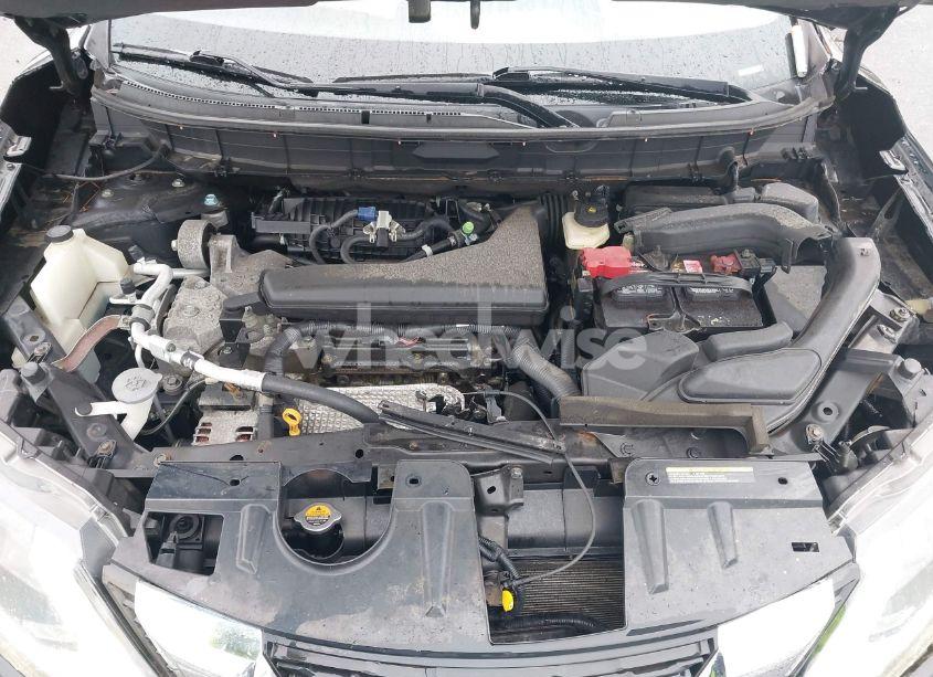 Photo 10 of 2017 Nissan Rogue SV (VIN 5N1AT2MVXHC822310)