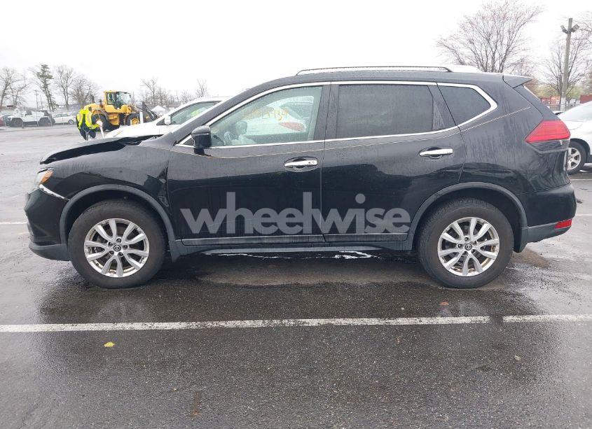 Photo 14 of 2017 Nissan Rogue SV (VIN 5N1AT2MVXHC822310)
