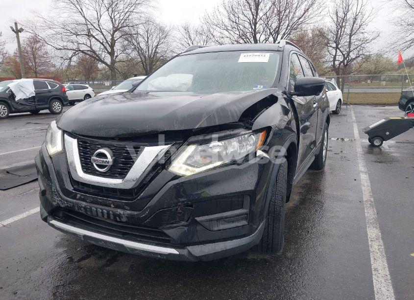 Photo 6 of 2017 Nissan Rogue SV (VIN 5N1AT2MVXHC822310)