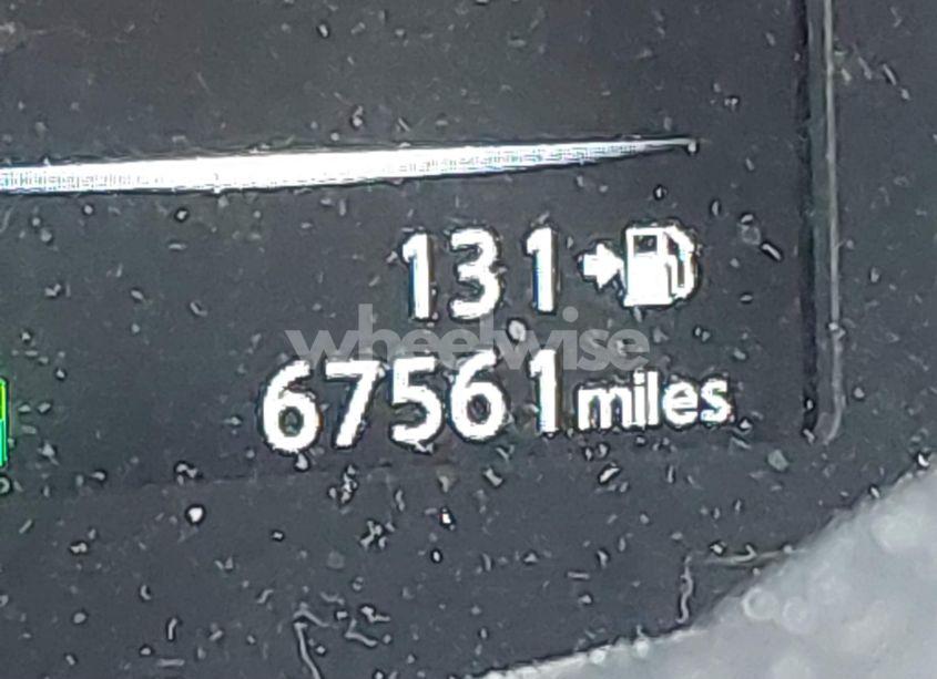 Photo 7 of 2017 Nissan Rogue SV (VIN 5N1AT2MVXHC822310)