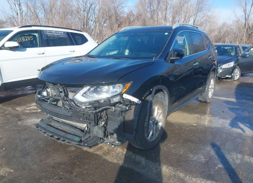 Photo 2 of 2017 Nissan Rogue SV (VIN 5N1AT2MVXHC877792)