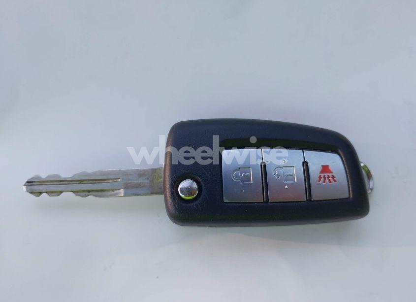 Photo 11 of 2018 Nissan Rogue S (VIN 5N1AT2MVXJC700732)