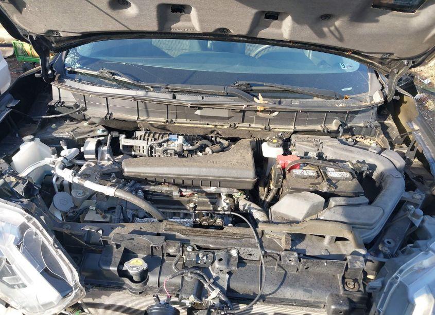 Photo 10 of 2018 Nissan Rogue S (VIN 5N1AT2MVXJC768819)