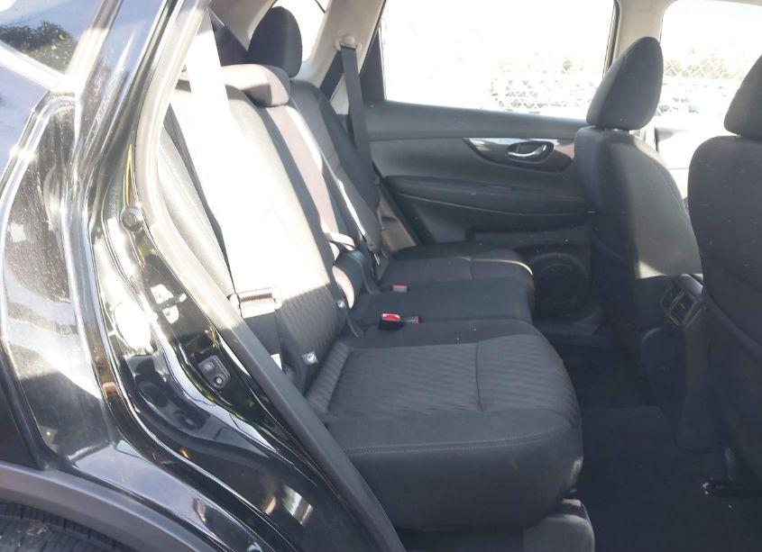 Photo 8 of 2018 Nissan Rogue S (VIN 5N1AT2MVXJC768819)