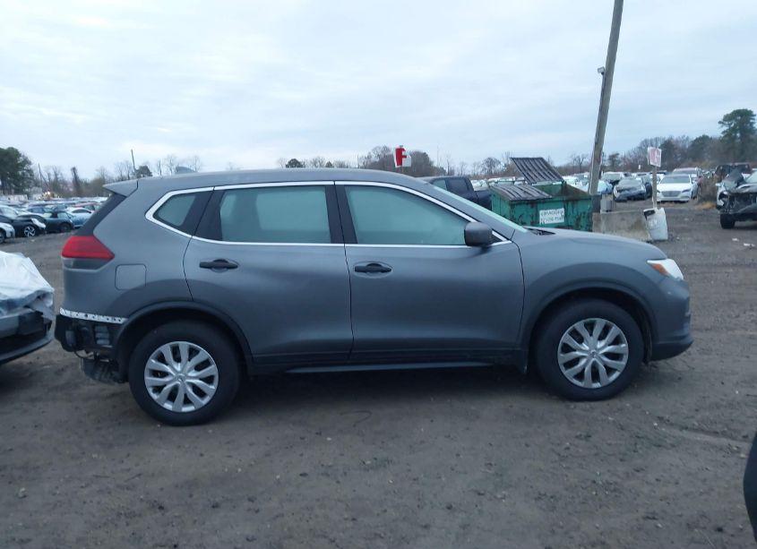 Photo 13 of 2018 Nissan Rogue S (VIN 5N1AT2MVXJC769050)