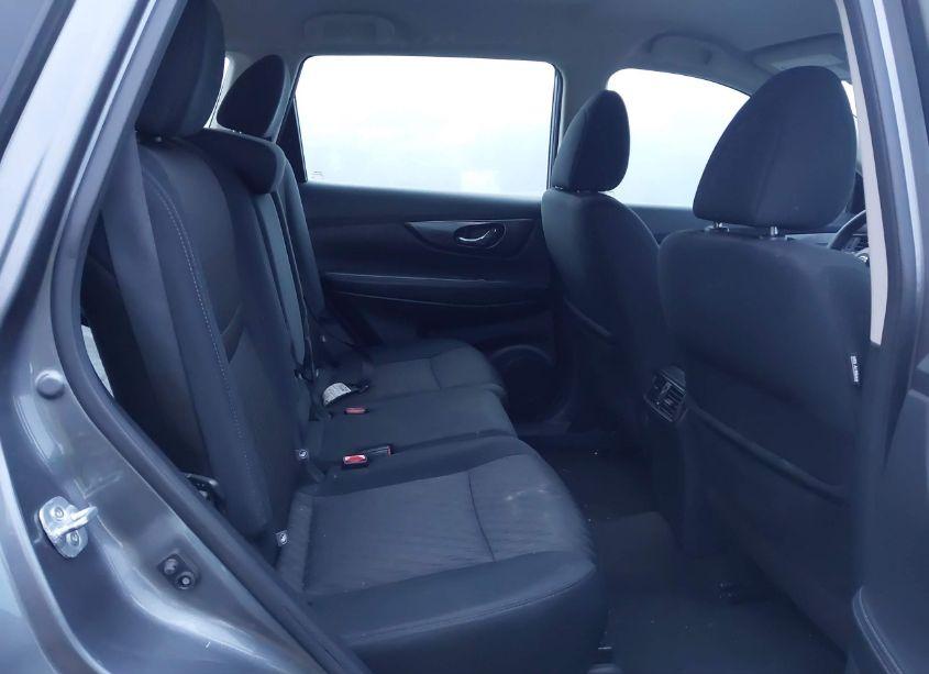 Photo 8 of 2018 Nissan Rogue S (VIN 5N1AT2MVXJC769050)