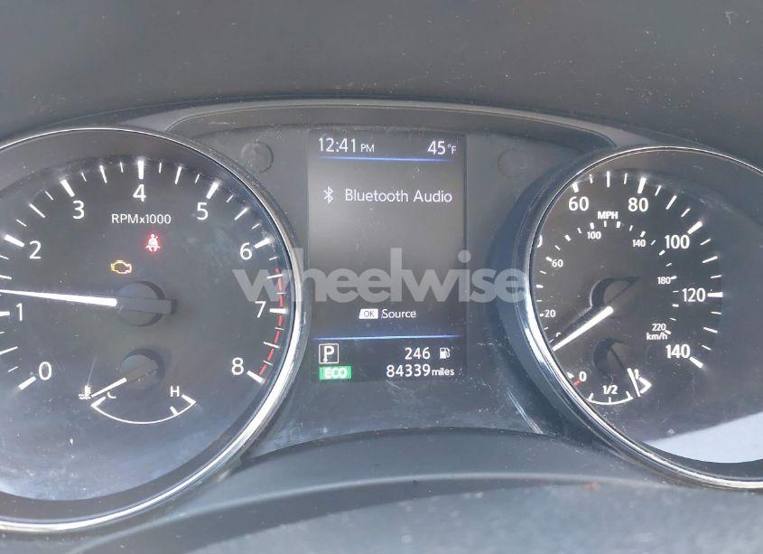 Photo 16 of 2018 Nissan Rogue SV (VIN 5N1AT2MVXJC789444)