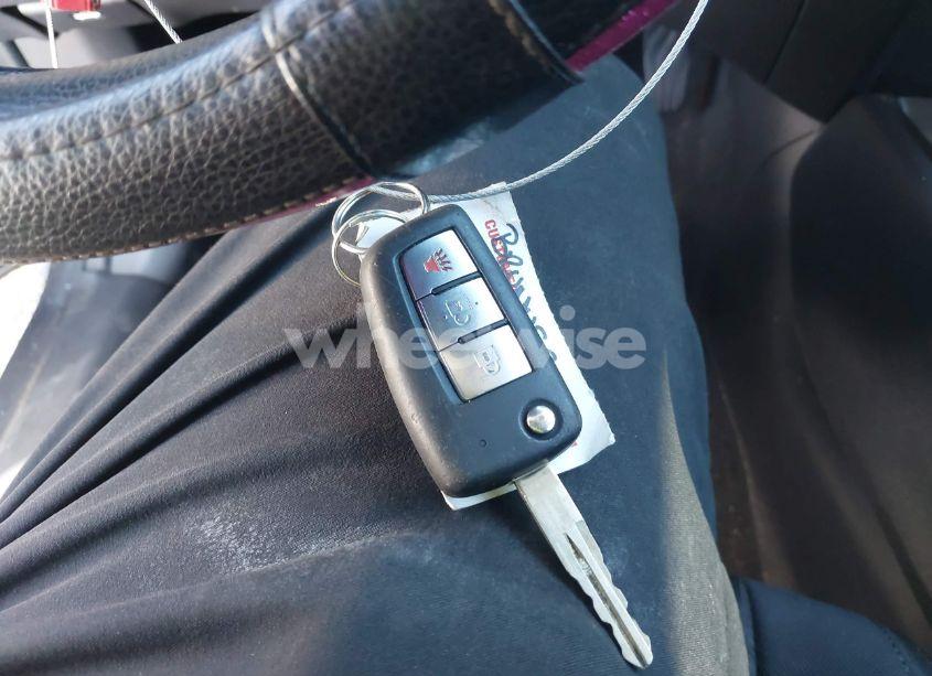 Photo 11 of 2018 Nissan Rogue S (VIN 5N1AT2MVXJC789590)