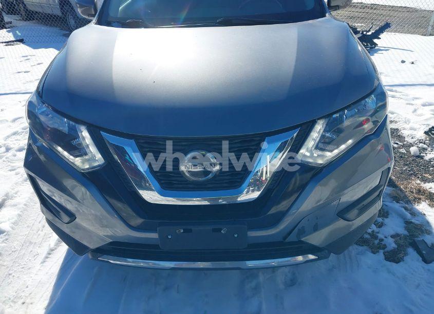 Photo 12 of 2018 Nissan Rogue S (VIN 5N1AT2MVXJC789590)