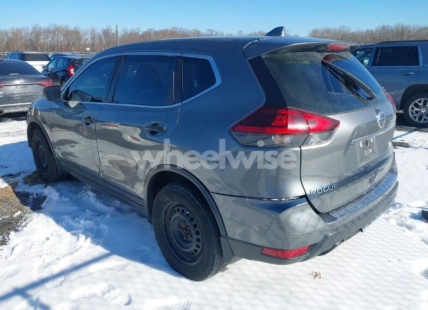 Photo 3 of 2018 Nissan Rogue S (VIN 5N1AT2MVXJC789590)