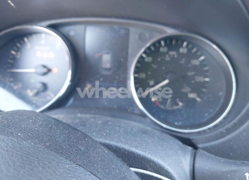 Photo 7 of 2018 Nissan Rogue S (VIN 5N1AT2MVXJC789590)