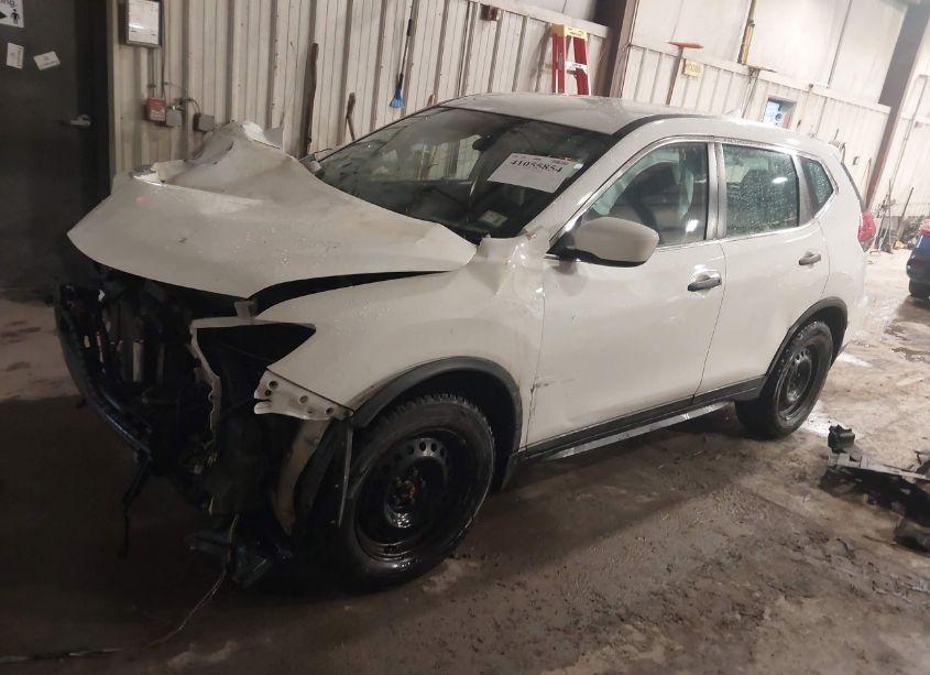 Photo 2 of 2018 Nissan Rogue S (VIN 5N1AT2MVXJC819204)