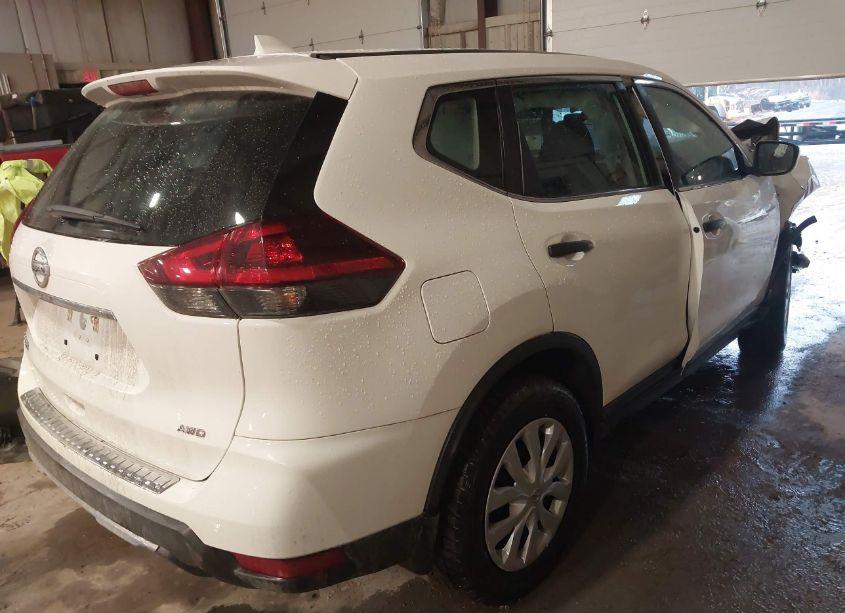 Photo 4 of 2018 Nissan Rogue S (VIN 5N1AT2MVXJC819204)