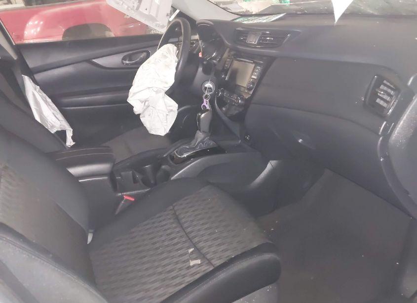 Photo 5 of 2018 Nissan Rogue S (VIN 5N1AT2MVXJC819204)