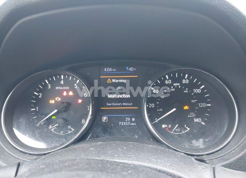 Photo 7 of 2018 Nissan Rogue SV (VIN 5N1AT2MVXJC827173)