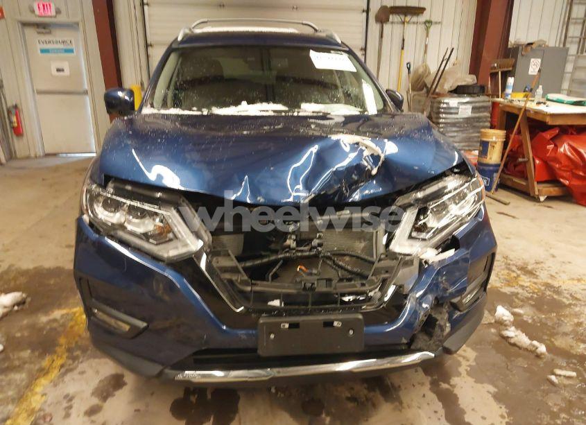 Photo 12 of 2018 Nissan Rogue SL (VIN 5N1AT2MVXJC837895)