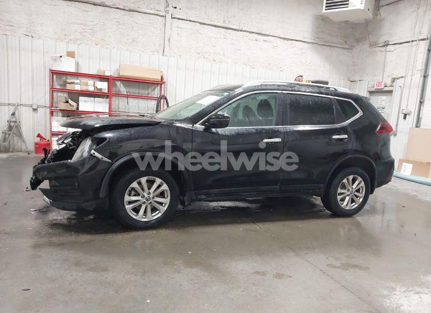 Photo 15 of 2018 Nissan Rogue S (VIN 5N1AT2MVXJC842613)