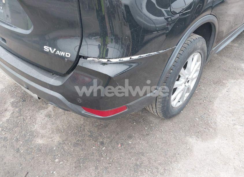 Photo 12 of 2019 Nissan Rogue SV (VIN 5N1AT2MVXKC702143)