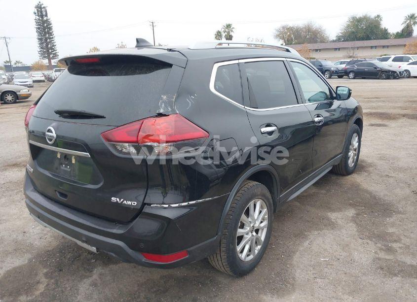 Photo 4 of 2019 Nissan Rogue SV (VIN 5N1AT2MVXKC702143)