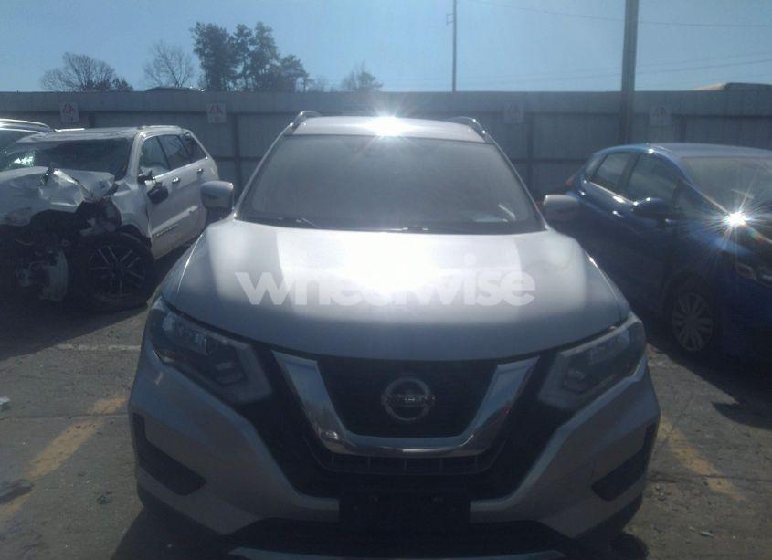 Photo 11 of 2019 Nissan Rogue SV (VIN 5N1AT2MVXKC704832)