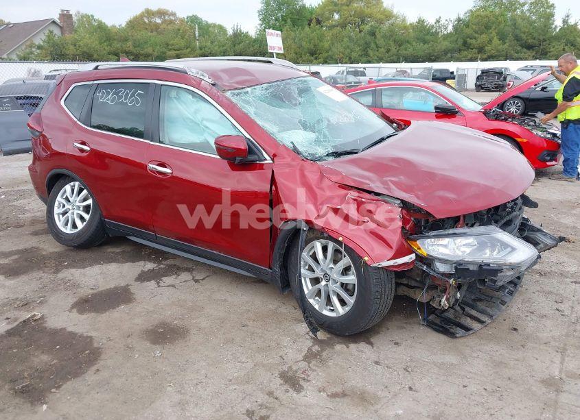 2019 Nissan Rogue SV (VIN 5N1AT2MVXKC721517) main photo