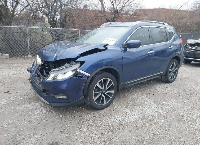 Photo 2 of 2019 Nissan Rogue SL (VIN 5N1AT2MVXKC725275)