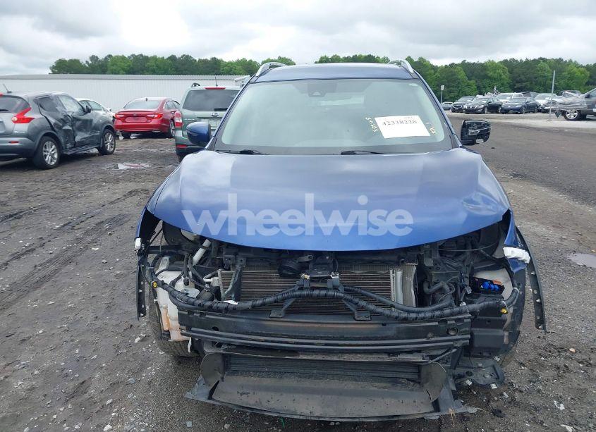 Photo 13 of 2019 Nissan Rogue SV (VIN 5N1AT2MVXKC771916)