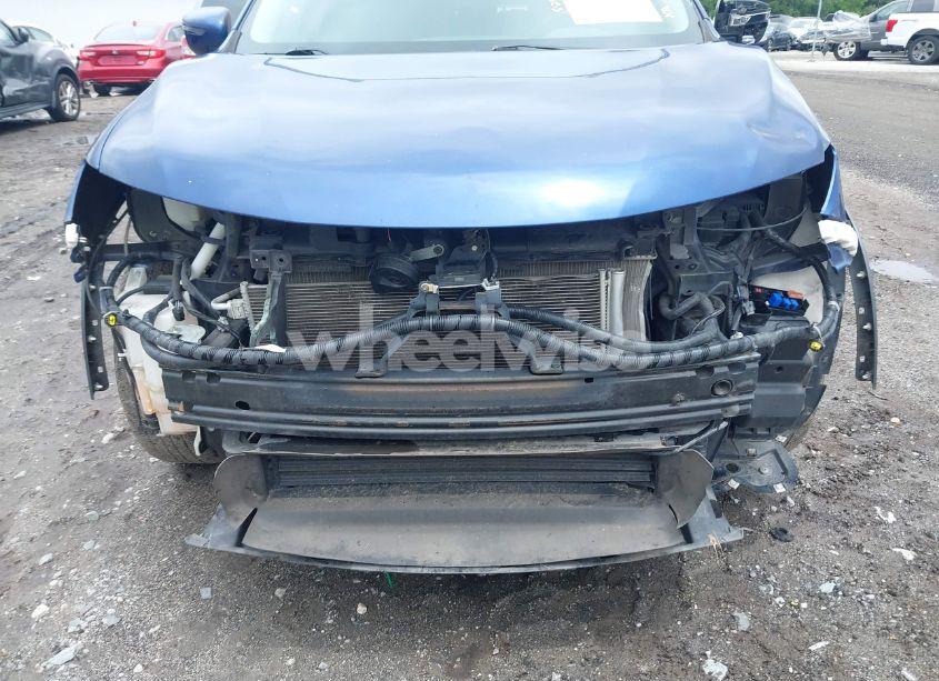 Photo 6 of 2019 Nissan Rogue SV (VIN 5N1AT2MVXKC771916)