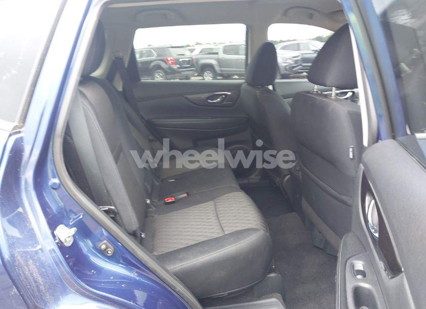 Photo 8 of 2019 Nissan Rogue SV (VIN 5N1AT2MVXKC771916)