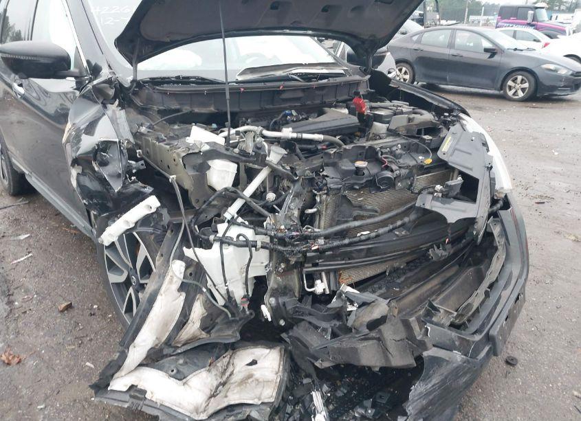 Photo 6 of 2019 Nissan Rogue SL (VIN 5N1AT2MVXKC780146)