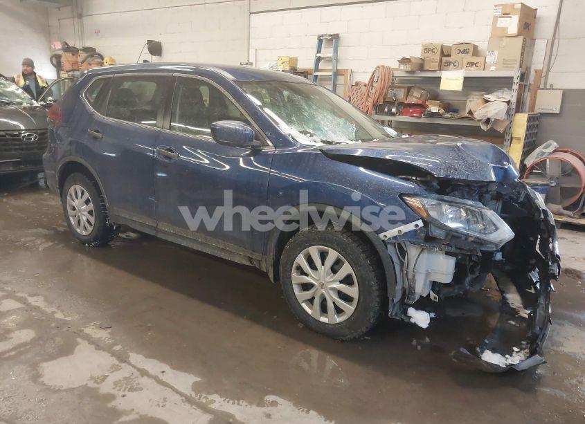 2019 Nissan Rogue S (VIN 5N1AT2MVXKC781734) main photo