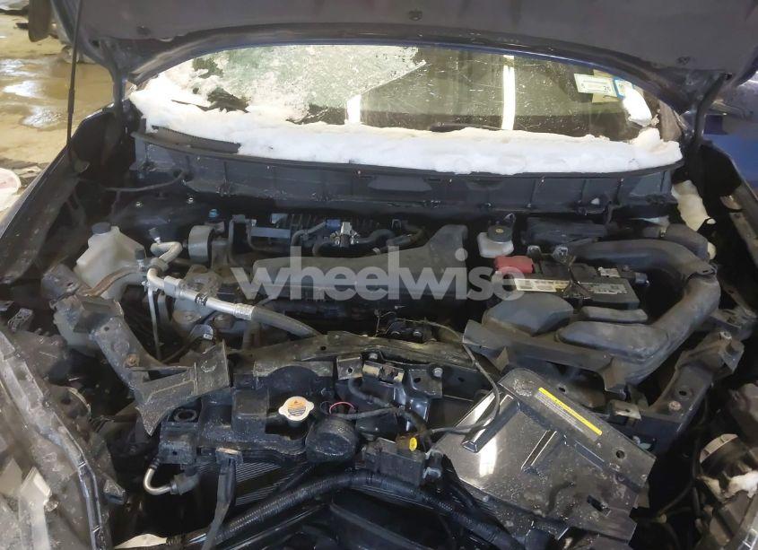 Photo 10 of 2019 Nissan Rogue S (VIN 5N1AT2MVXKC781734)