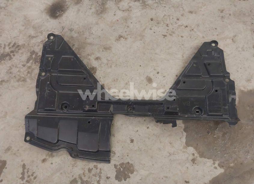 Photo 12 of 2019 Nissan Rogue S (VIN 5N1AT2MVXKC781734)