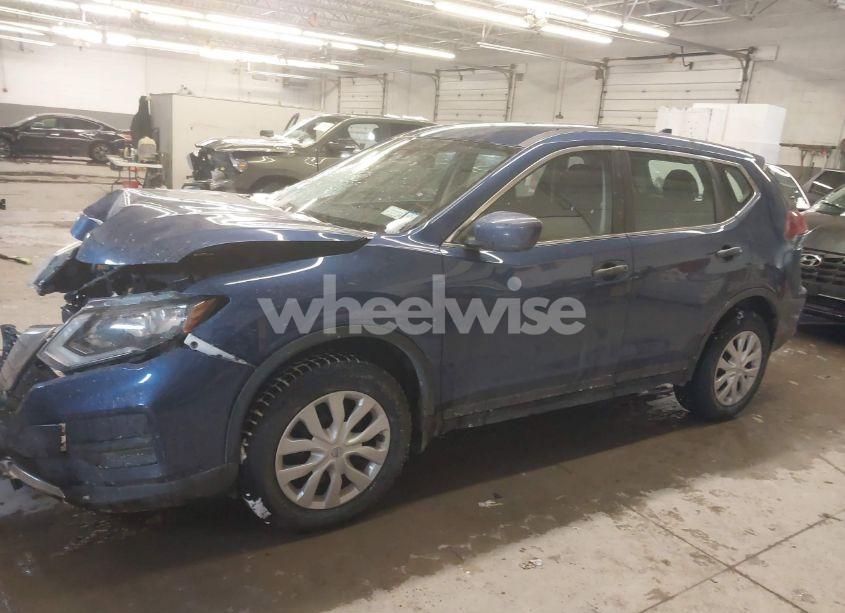 Photo 15 of 2019 Nissan Rogue S (VIN 5N1AT2MVXKC781734)