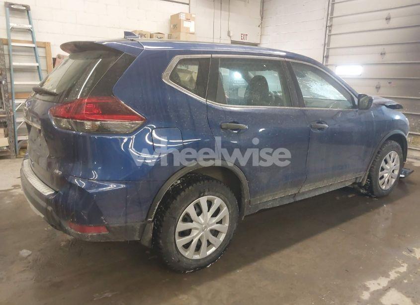 Photo 4 of 2019 Nissan Rogue S (VIN 5N1AT2MVXKC781734)
