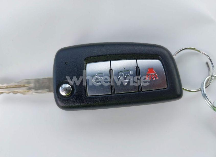 Photo 11 of 2019 Nissan Rogue S (VIN 5N1AT2MVXKC813677)