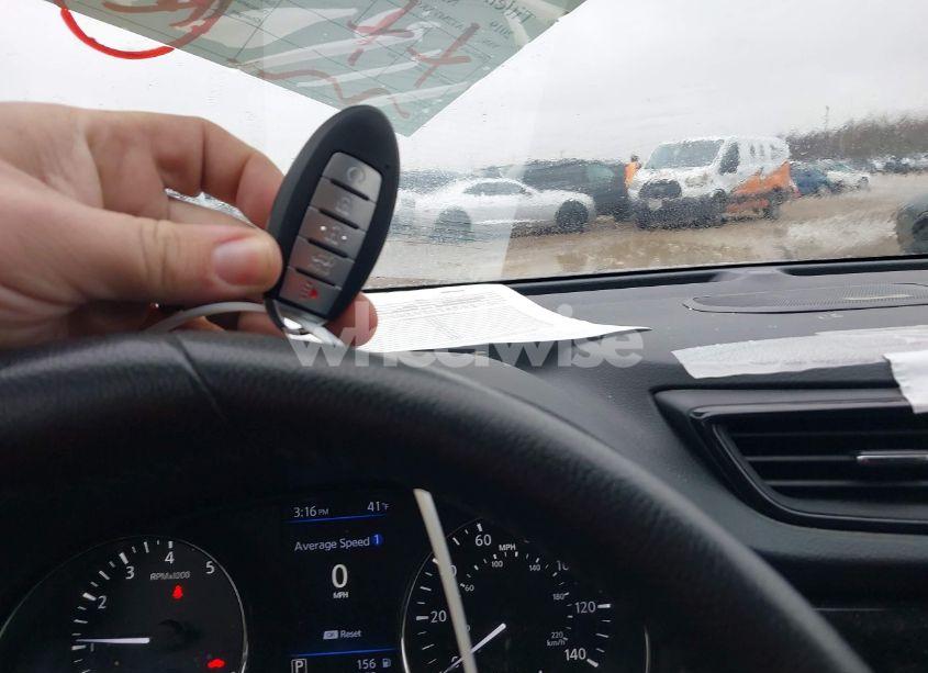 Photo 11 of 2019 Nissan Rogue SL (VIN 5N1AT2MVXKC835744)