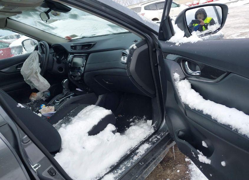 Photo 5 of 2020 Nissan Rogue S INTELLIGENT AWD/SL INTELLIGENT AWD/SV INTELLIGENT AWD (VIN 5N1AT2MVXLC715833)